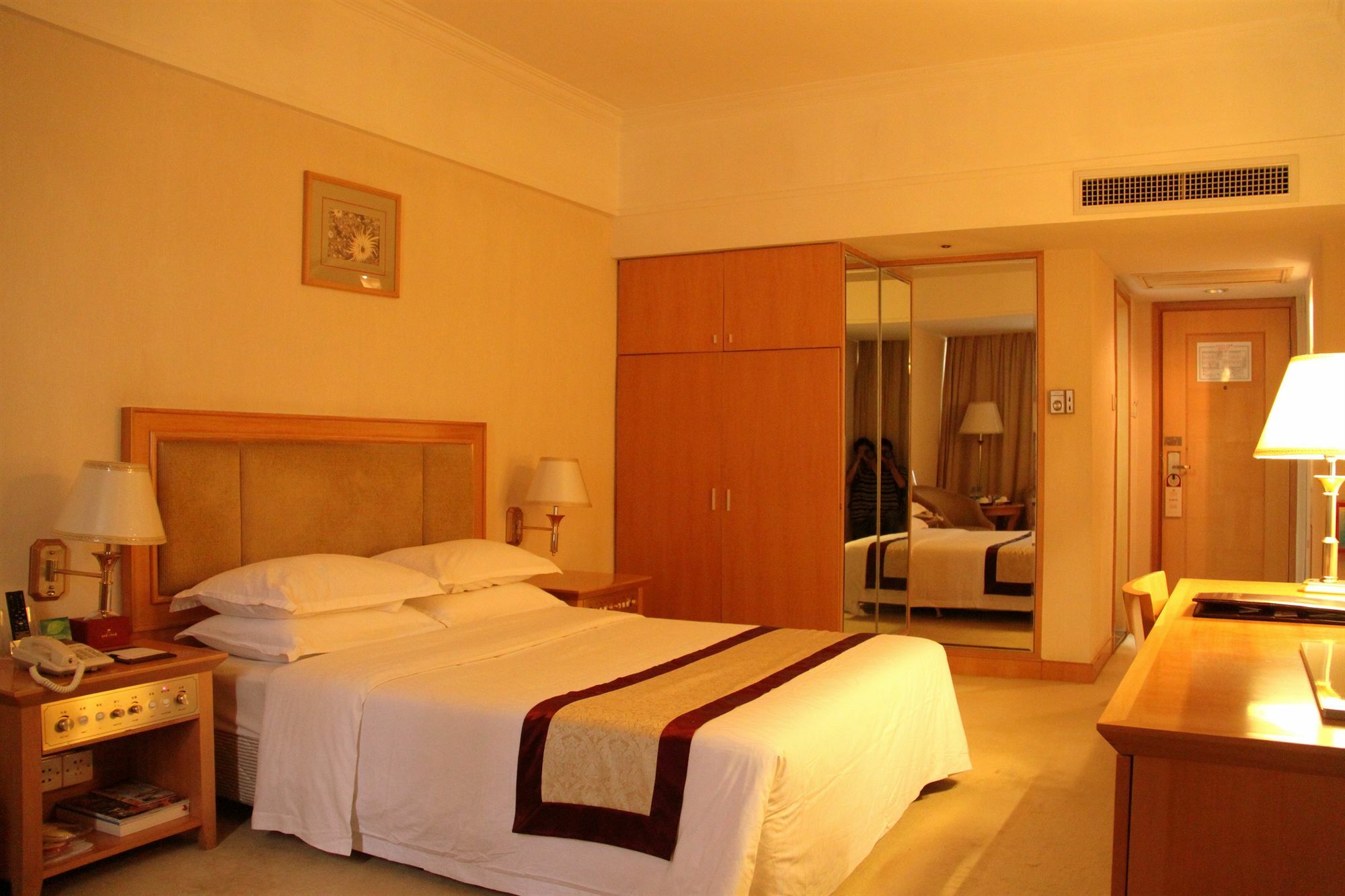 Panyu Miramar Hotel Canton Esterno foto